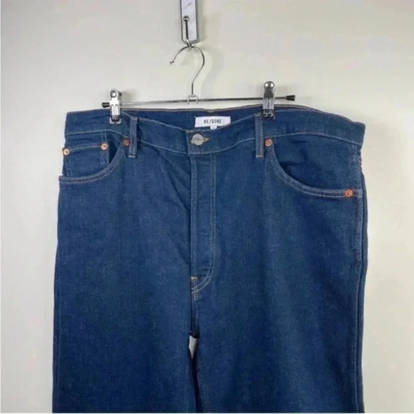 RE/DONE '90s High Rise Loose Dark‎ Wash High Rise Straight Leg Jean - Picture 4 of 10